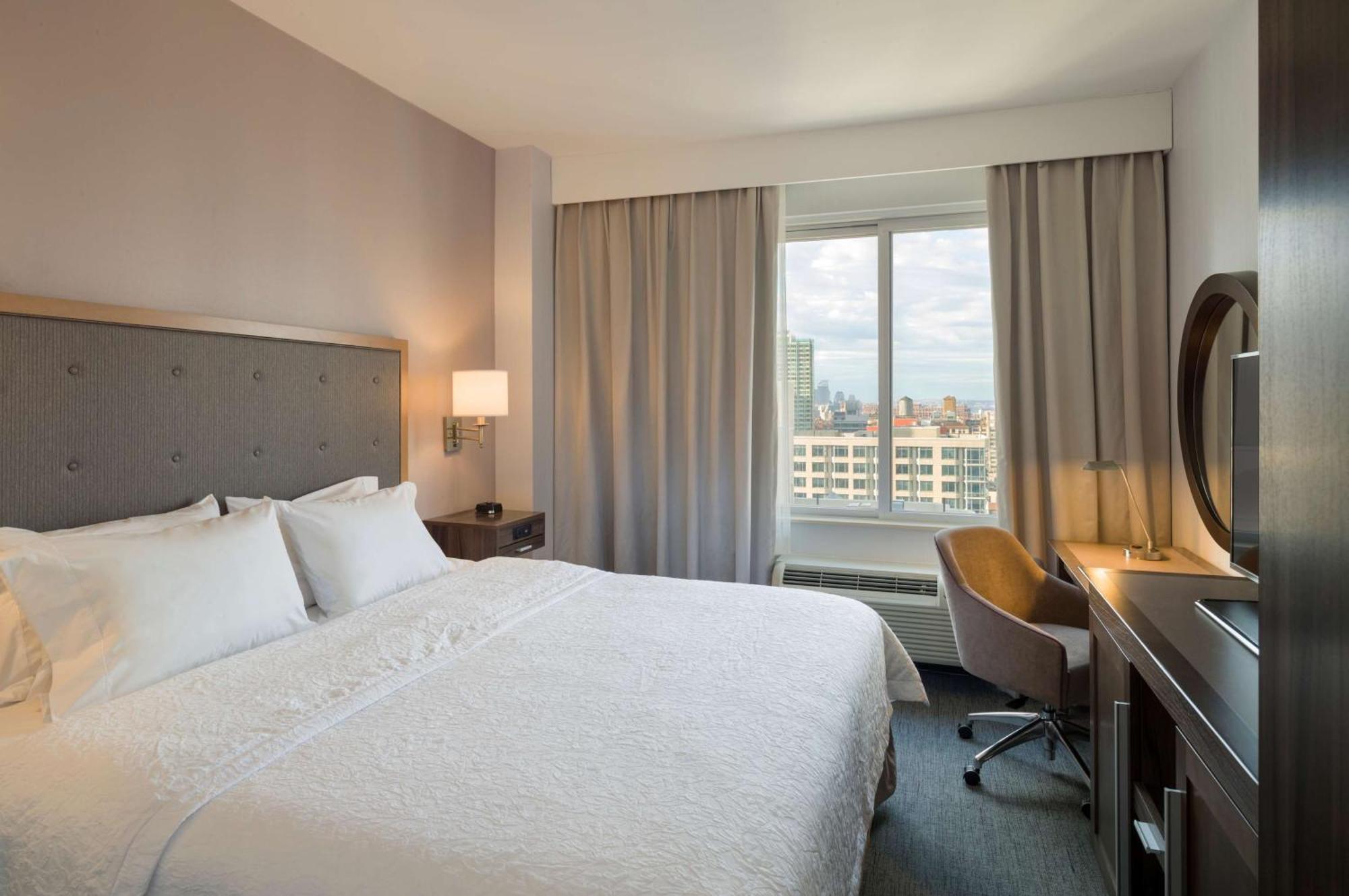 Hampton Inn Manhattan - Times Square South New York Exterior foto