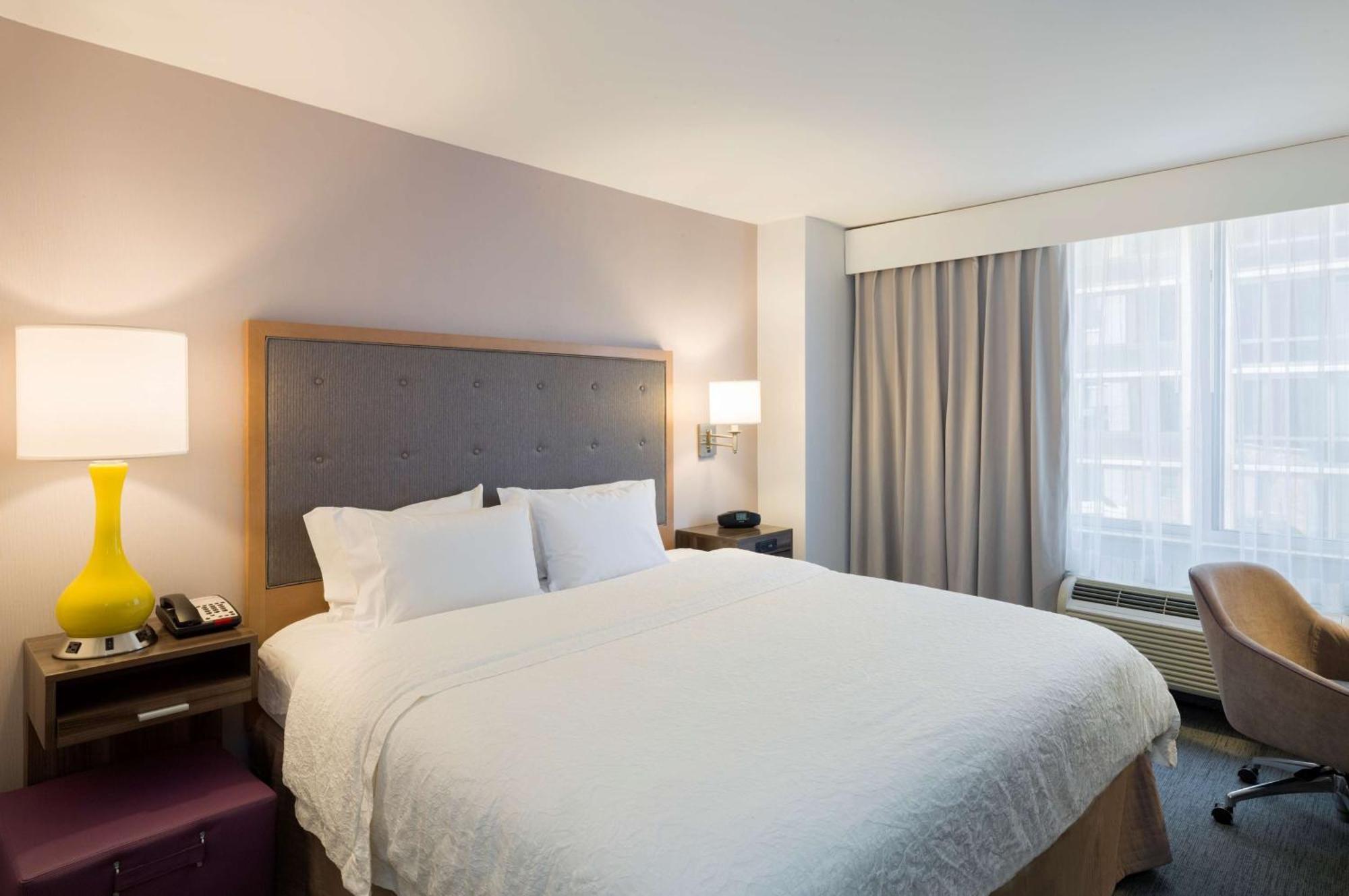 Hampton Inn Manhattan - Times Square South New York Exterior foto
