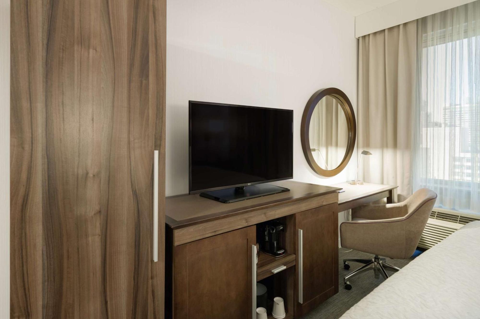 Hampton Inn Manhattan - Times Square South New York Exterior foto
