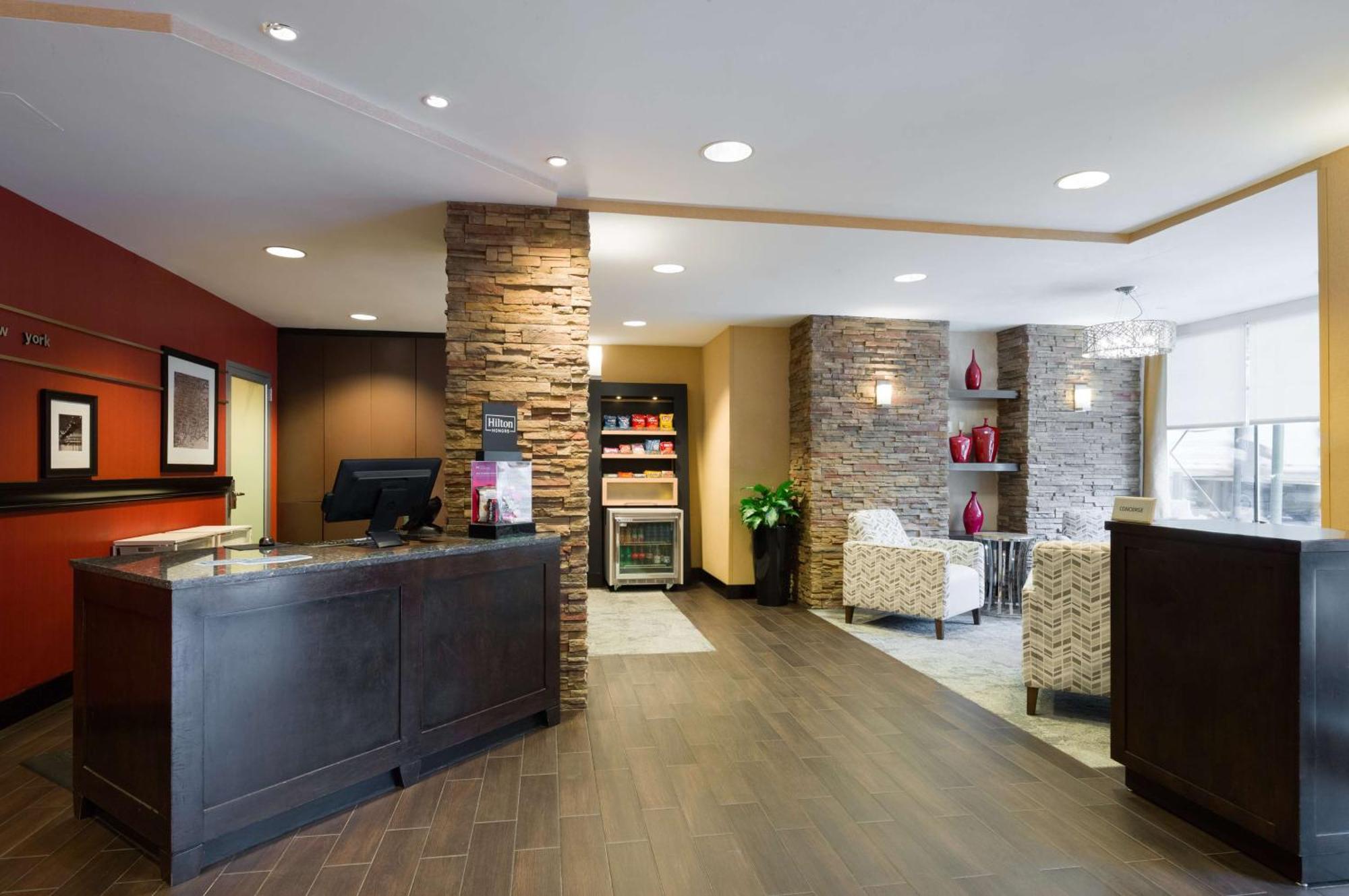 Hampton Inn Manhattan - Times Square South New York Exterior foto