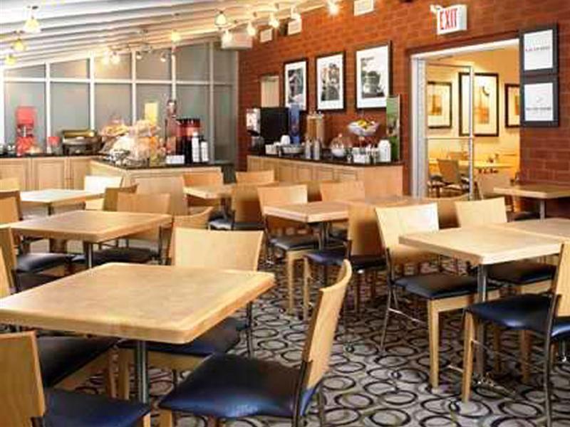 Hampton Inn Manhattan - Times Square South New York Exterior foto