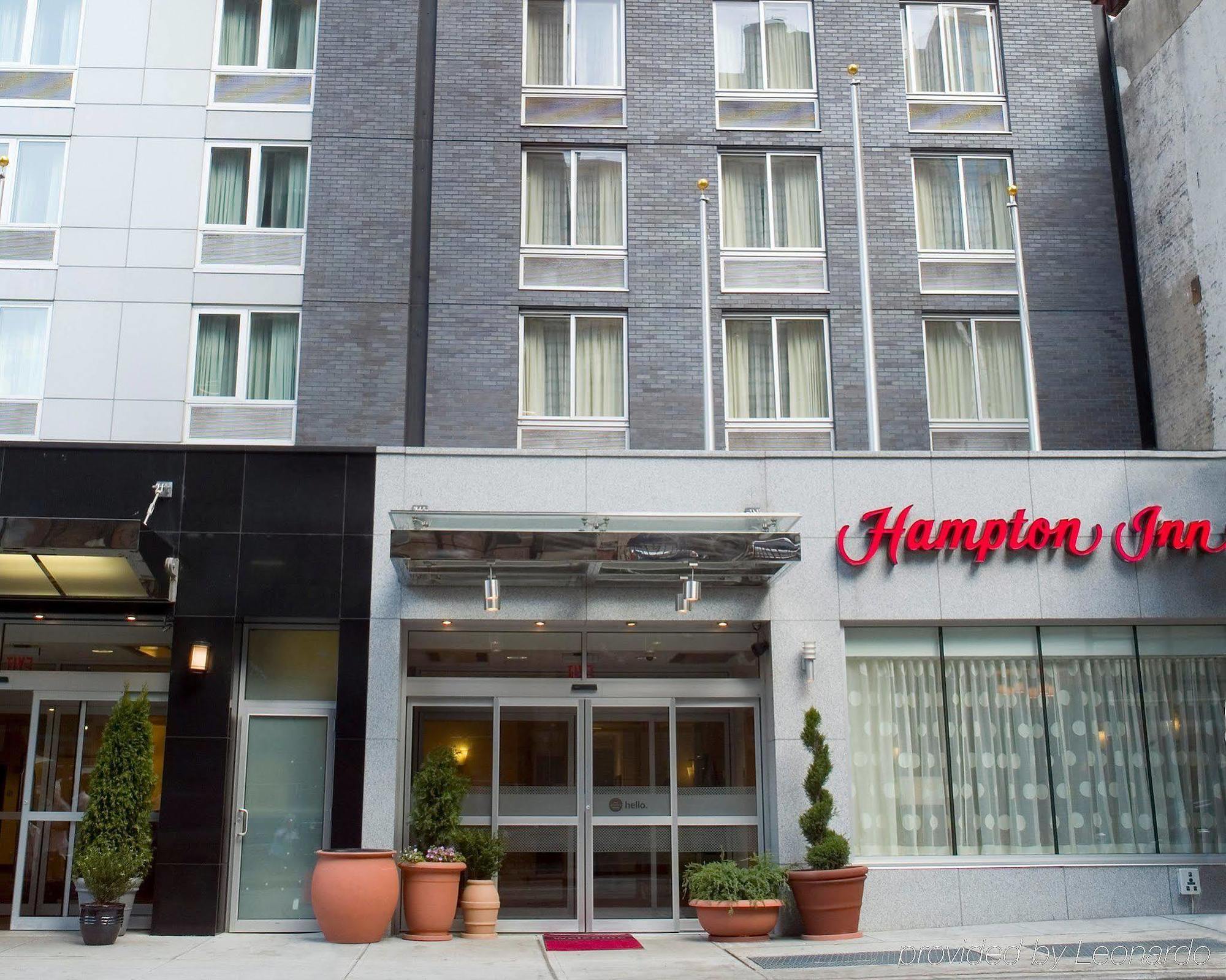 Hampton Inn Manhattan - Times Square South New York Exterior foto